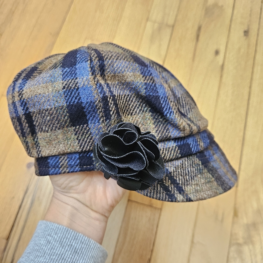 Mucros newsboy plaid wool hat